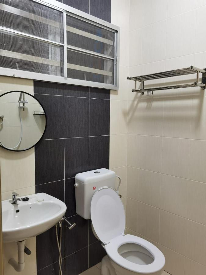 My Homestay Sitiawan - Astronaut Space House 8 Pax Dış mekan fotoğraf