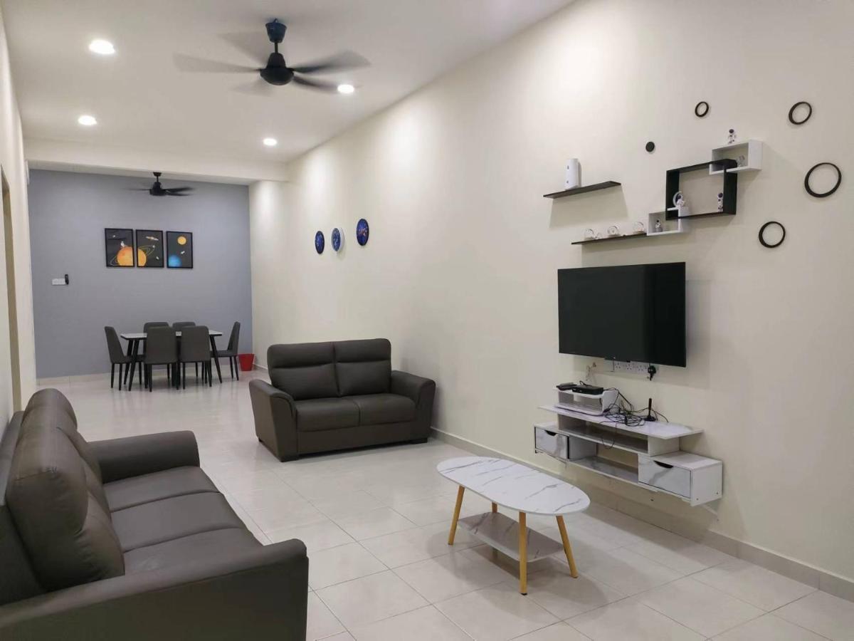 My Homestay Sitiawan - Astronaut Space House 8 Pax Dış mekan fotoğraf