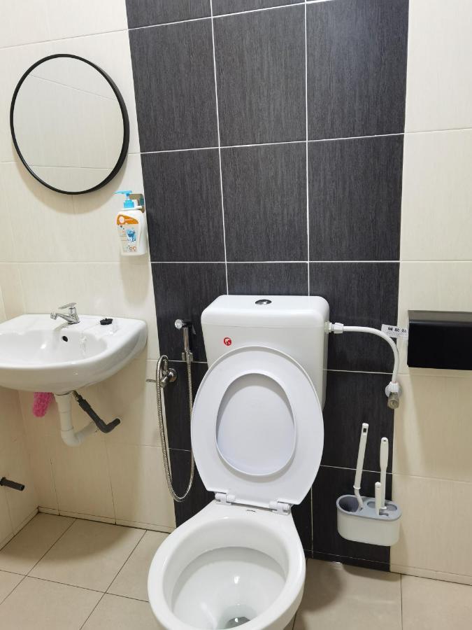 My Homestay Sitiawan - Astronaut Space House 8 Pax Dış mekan fotoğraf